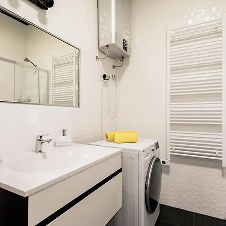 Zeus Znjan Apartment Split