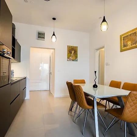 شقة Zeus Znjan سبليت